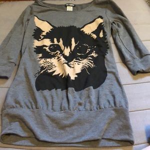 Hottopic cat face shirt - size medium